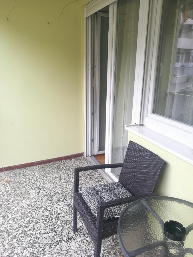 Pretty Big Double Bed Room With Balcony Split Exterior photo